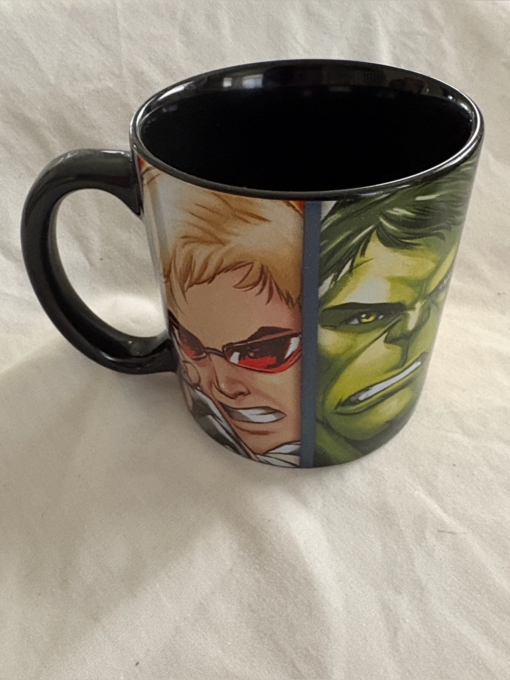 Disney Marvel  Avengers  ceramic Mug 2013